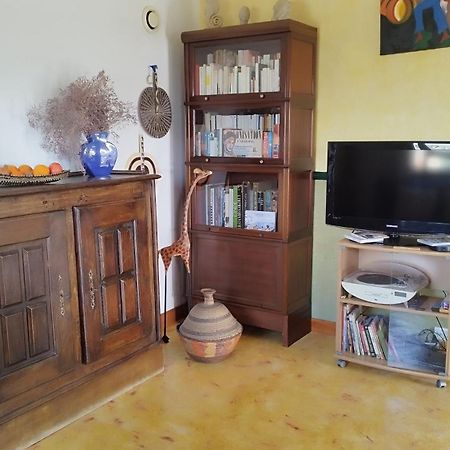 Une Maison Sur Une Presqu'Ile Port-Saint-Louis-du-Rhône Esterno foto